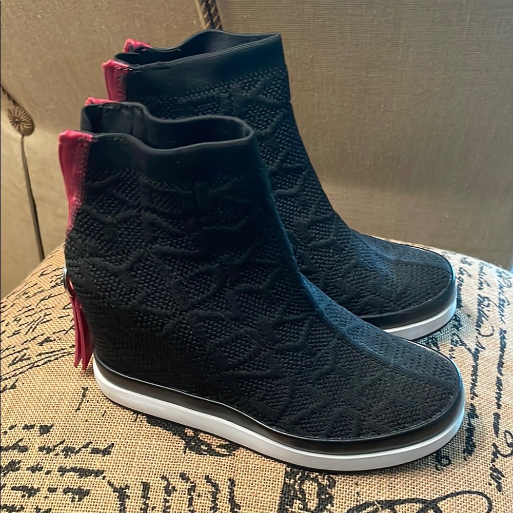 DKNY Black Knit Wedge Sneakers with Pink Heel Accent